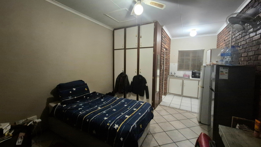 1 Bedroom Property for Sale in Die Bult North West